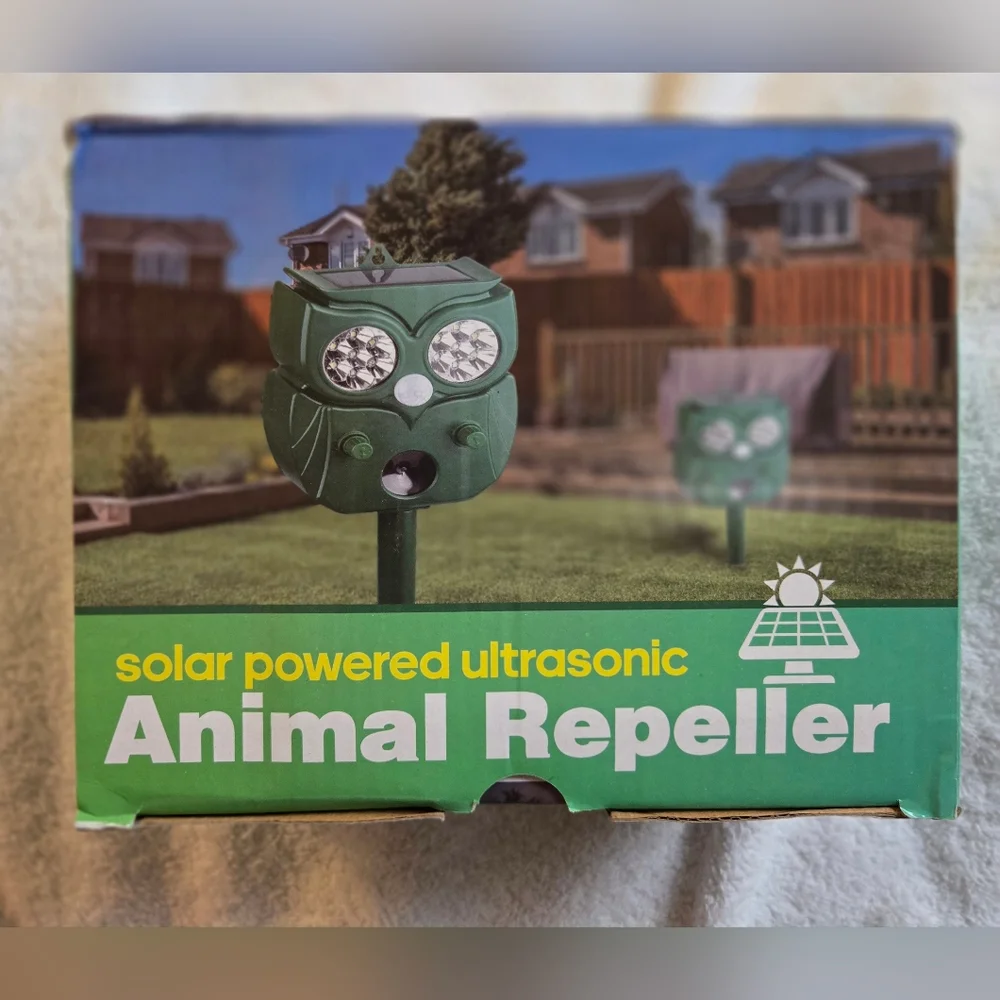 Solar Powered Ultrasonic Animal Repeller - Green